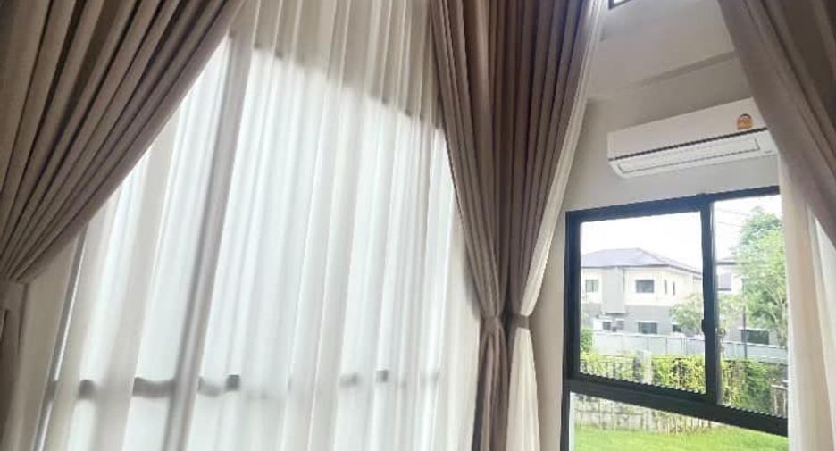 For sale 5 bedrooms house in Mueang Nonthaburi, Nonthaburi