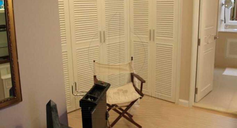 For rent 3 bedrooms condo in Sathon, Bangkok