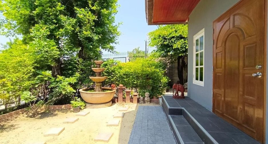 For sale 5 Beds house in Suan Luang, Bangkok