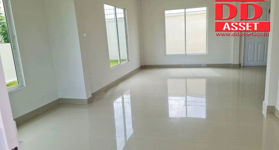 For sale 3 Beds townhouse in Bang Nam Priao, Chachoengsao
