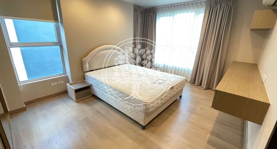 For rent and for sale 4 bedrooms condo in Watthana, Bangkok