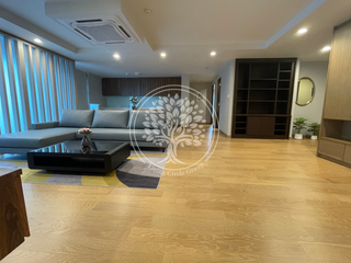 For rent and for sale 4 bedrooms condo in Watthana, Bangkok
