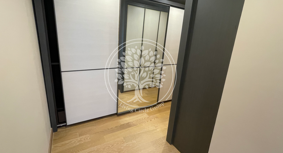 For rent and for sale 4 bedrooms condo in Watthana, Bangkok
