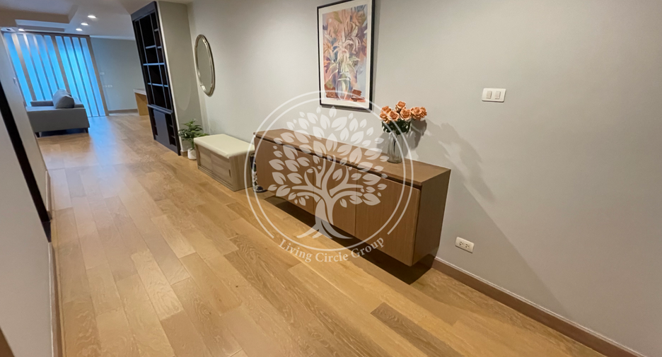 For rent and for sale 4 bedrooms condo in Watthana, Bangkok
