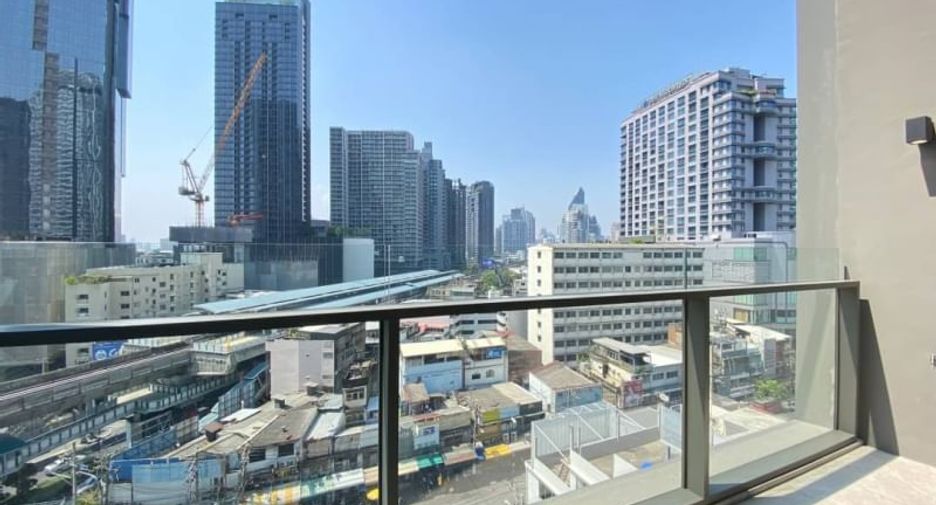 For rent 2 bedrooms condo in Khlong Toei, Bangkok