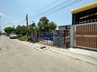 出售 土地 在 Bang Khun Thian, 曼谷
