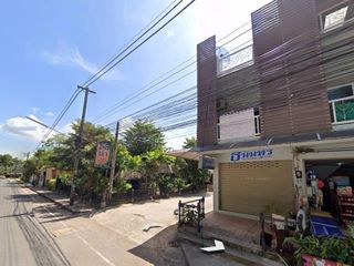 For sale 3 bed retail Space in Samrong Thap, Surin