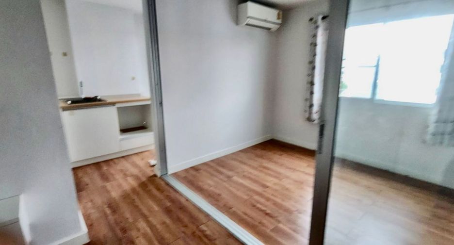 For sale 1 bed condo in Tha Takiap, Chachoengsao
