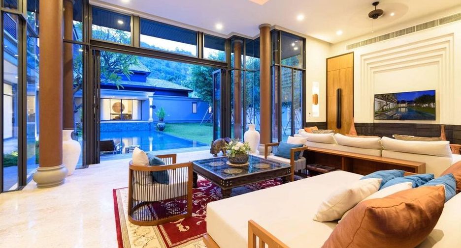 Villa en alquiler de 5 habitaciones en Mueang Phuket, Phuket