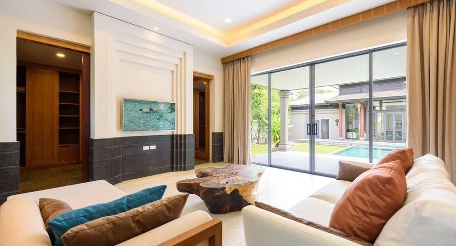 Villa en alquiler de 5 habitaciones en Mueang Phuket, Phuket