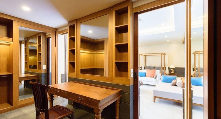 Villa en alquiler de 5 habitaciones en Mueang Phuket, Phuket