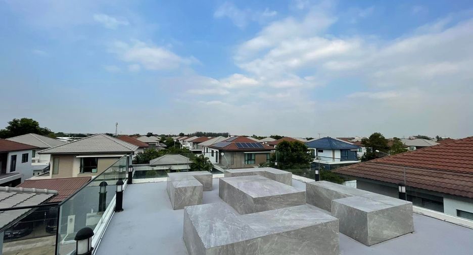 For sale 4 bedrooms house in Bang Khun Thian, Bangkok