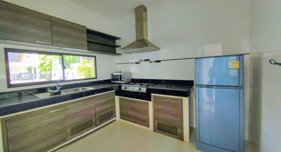 For sale 4 bedrooms house in Taling Chan, Bangkok