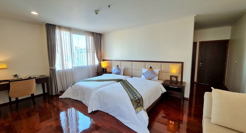 Apartment zur Miete mit 3 Zimmer in Khlong Toei, Bangkok