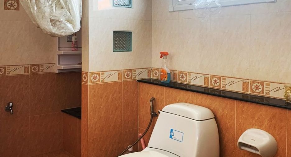 Haus zum Kauf mit 4 Zimmer in Mueang Nonthaburi, Nonthaburi