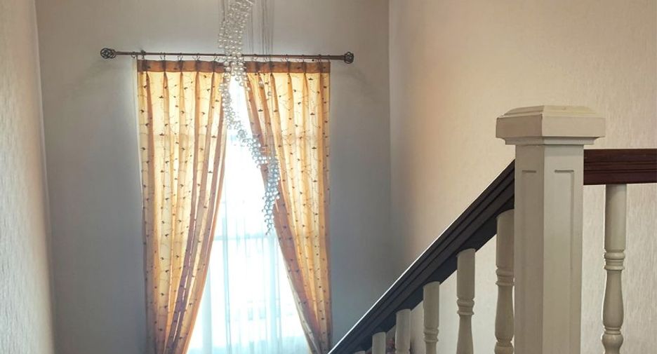 Haus zum Kauf mit 4 Zimmer in Mueang Nonthaburi, Nonthaburi