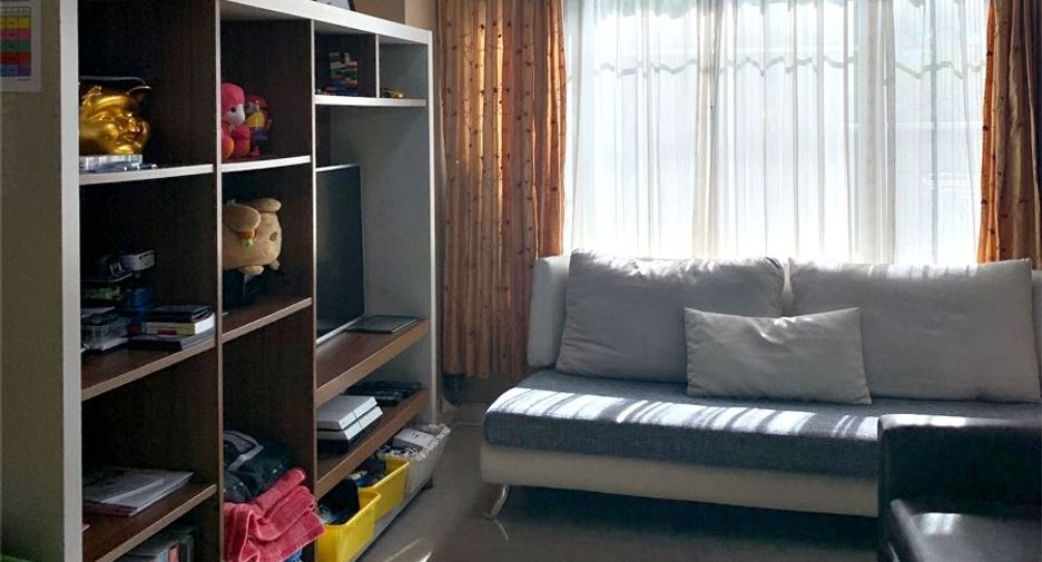 Haus zum Kauf mit 4 Zimmer in Mueang Nonthaburi, Nonthaburi