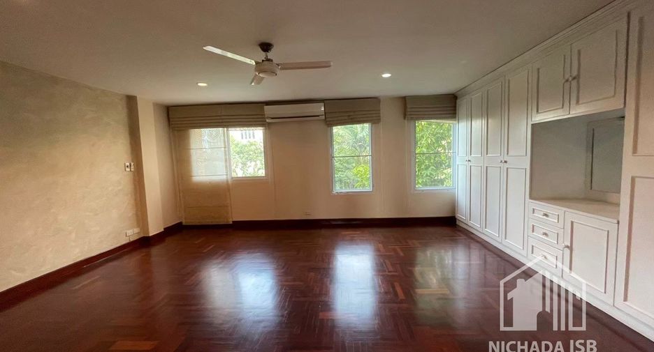 For sale 4 bedrooms house in Pak Kret, Nonthaburi
