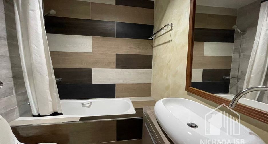For sale 4 bedrooms house in Pak Kret, Nonthaburi