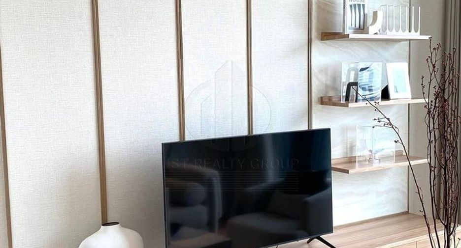 For sale 2 bedrooms condo in Khlong Toei, Bangkok
