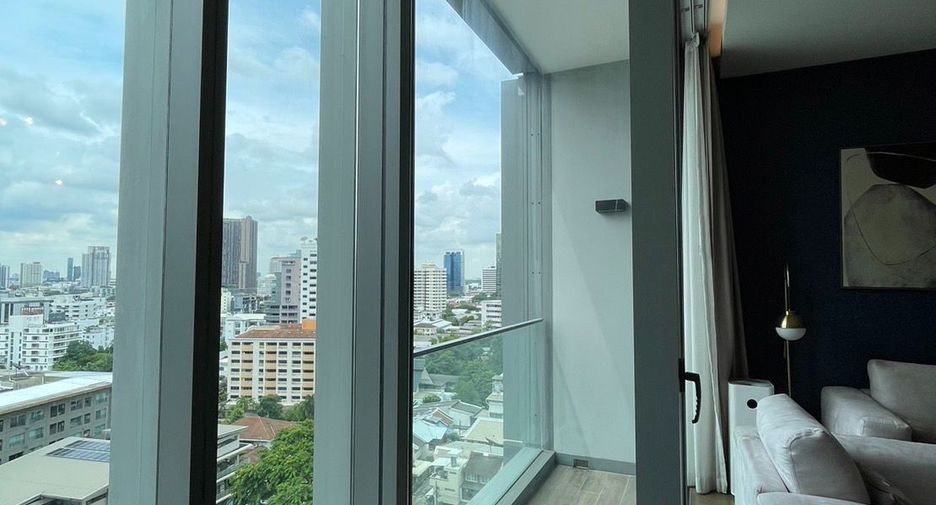 For rent 2 bedrooms condo in Khlong Toei, Bangkok