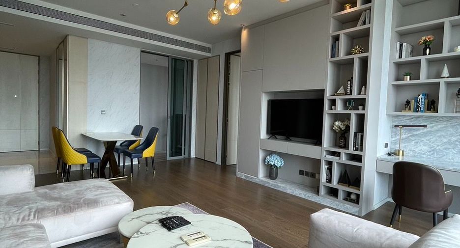 For rent 2 bedrooms condo in Khlong Toei, Bangkok