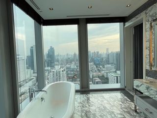 Аренда и продажа 3 спальни кондо в Сатхон, Бангкок