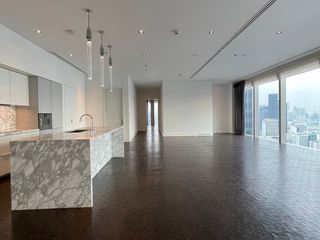 Аренда и продажа 3 спальни кондо в Сатхон, Бангкок