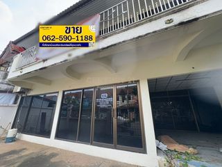 For rent and for sale 8 bed townhouse in Krathum Baen, Samut Sakhon