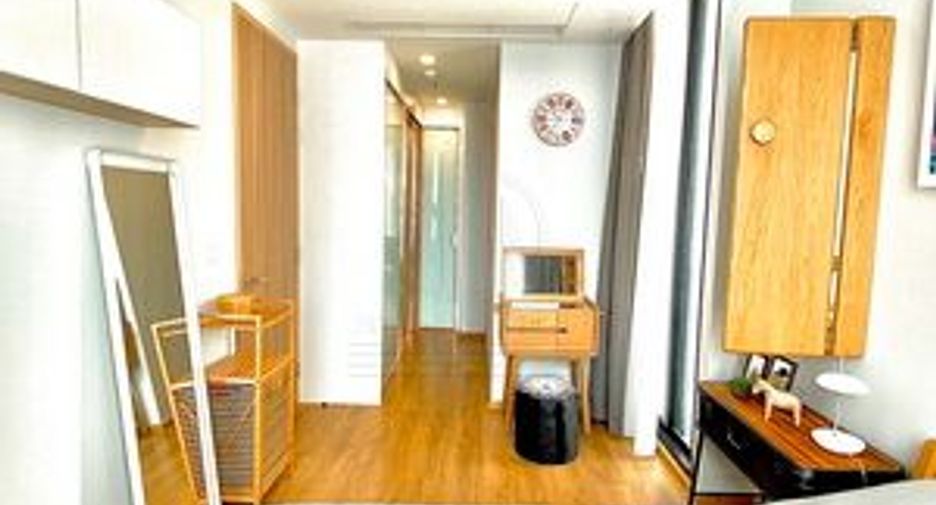 For rent and for sale 1 bed condo in Watthana, Bangkok