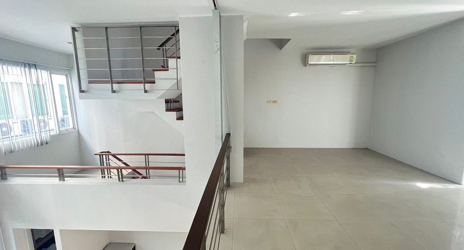 For rent そして for sale 3 Beds house in Bueng Kum, Bangkok