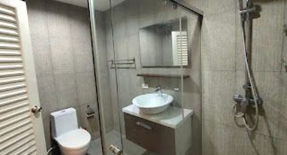 For rent and for sale 2 bedrooms condo in Bang Rak, Bangkok
