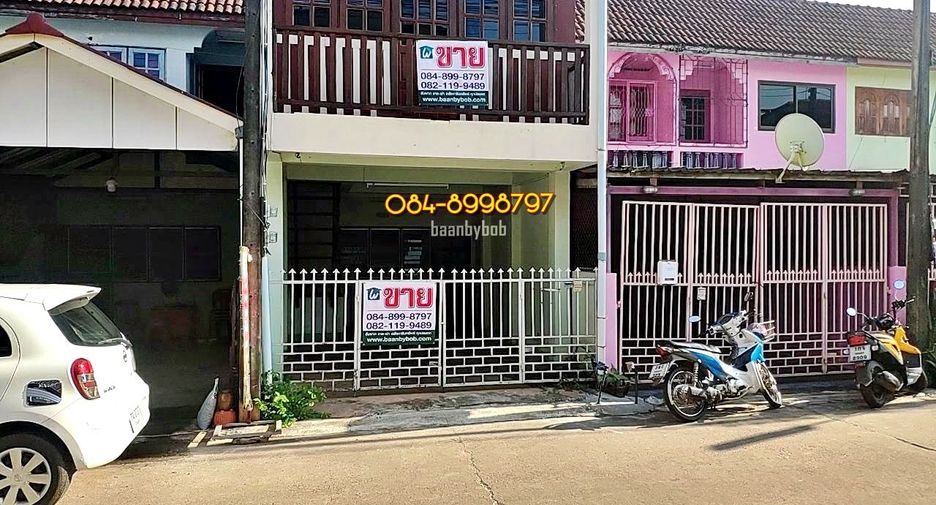 For sale 3 Beds townhouse in Mueang Sakon Nakhon, Sakon Nakhon