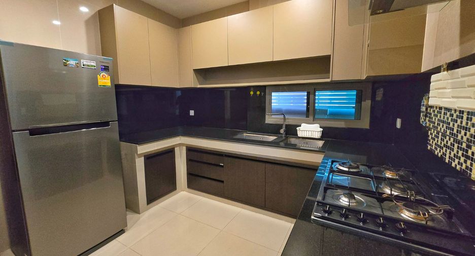For sale 4 bedrooms house in Taling Chan, Bangkok