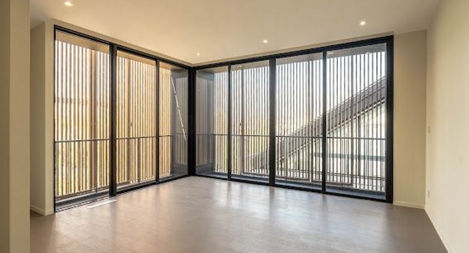 For sale 5 bedrooms house in Rat Burana, Bangkok
