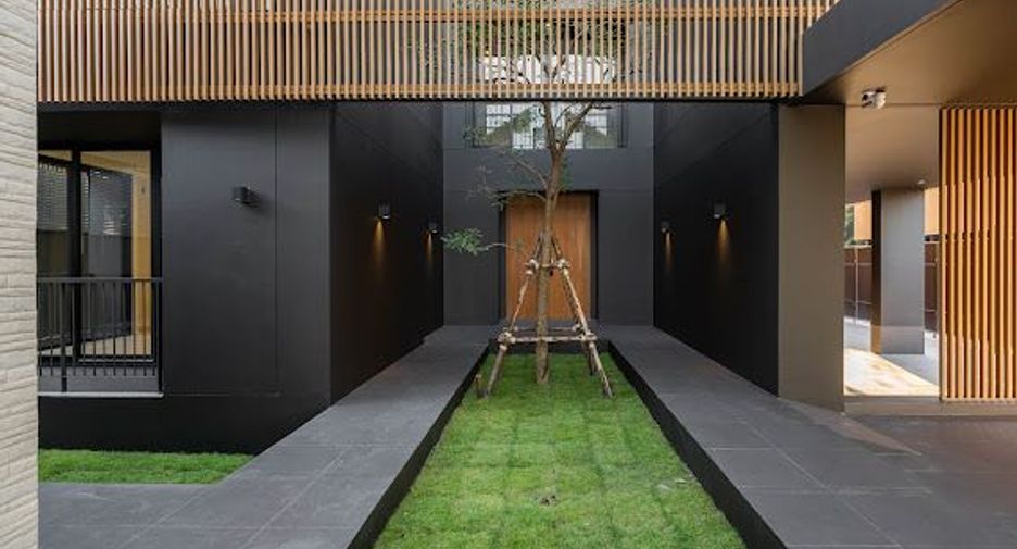 For sale 5 bedrooms house in Rat Burana, Bangkok