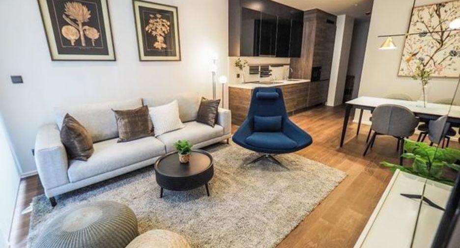 For rent 2 bedrooms condo in Pathum Wan, Bangkok