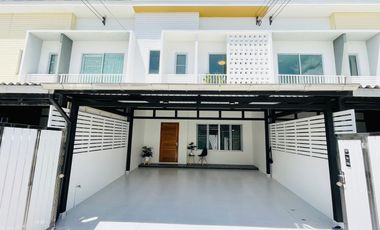 出售 3 卧室 联排别墅 在 Don Mueang, 曼谷