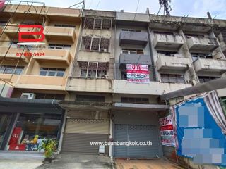 For sale 2 bed retail Space in Khan Na Yao, Bangkok