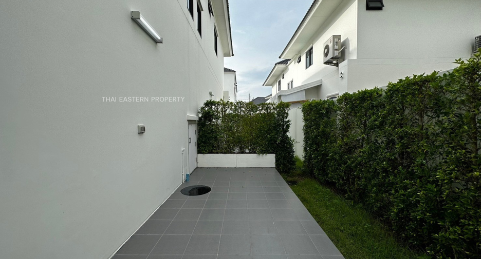 Haus zum Kauf mit 4 Zimmer in Si Racha, Chonburi