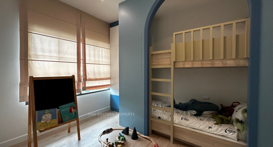 Haus zum Kauf mit 4 Zimmer in Si Racha, Chonburi