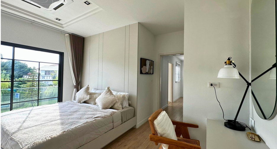 Haus zum Kauf mit 4 Zimmer in Si Racha, Chonburi