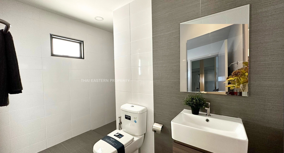 Haus zum Kauf mit 4 Zimmer in Si Racha, Chonburi