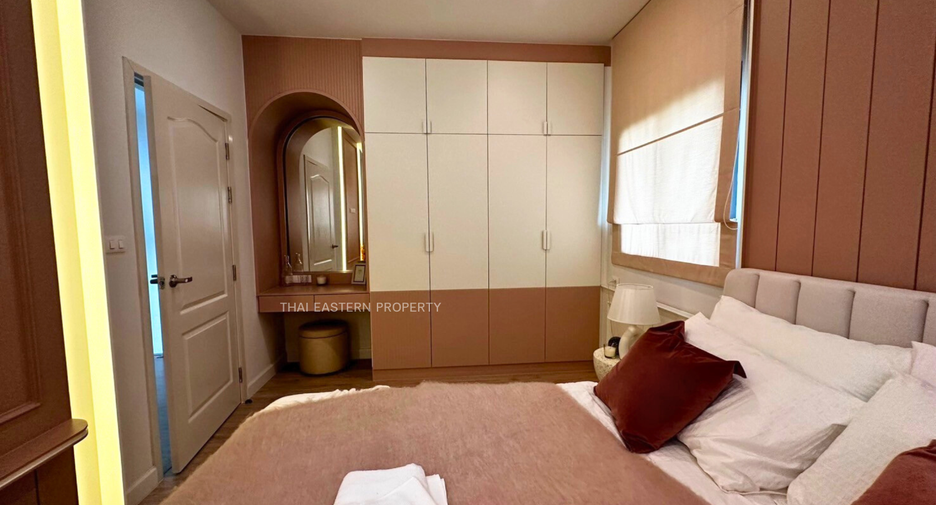 Haus zum Kauf mit 4 Zimmer in Si Racha, Chonburi
