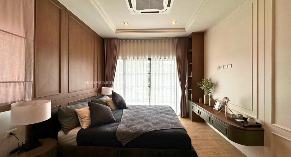 Haus zum Kauf mit 4 Zimmer in Si Racha, Chonburi