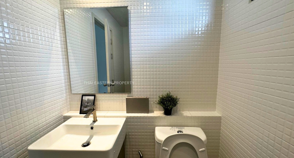 Haus zum Kauf mit 4 Zimmer in Si Racha, Chonburi