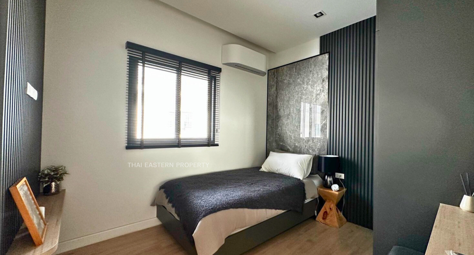 Haus zum Kauf mit 4 Zimmer in Si Racha, Chonburi