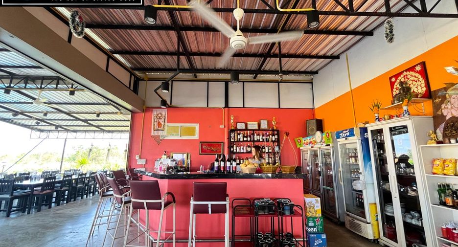 Local comercial en venta de 20 habitaciones en Cha Am, Phetchaburi