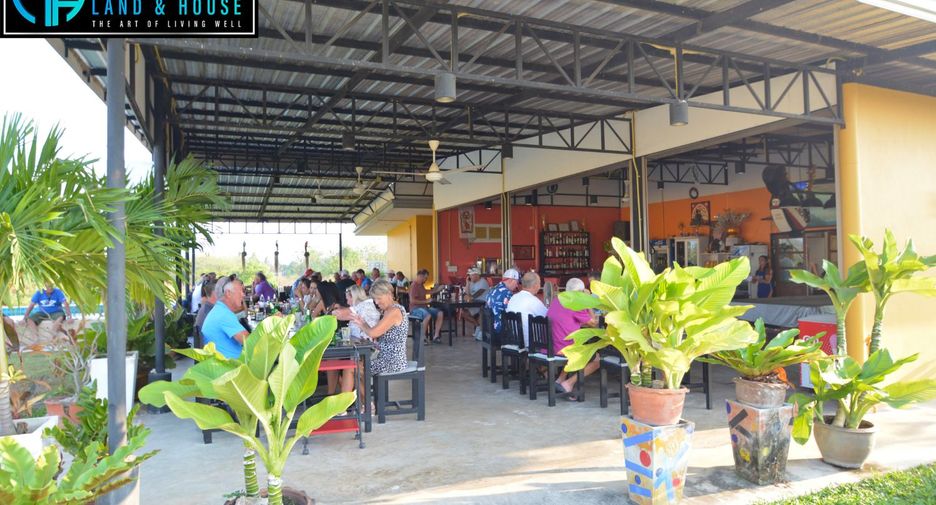 Local comercial en venta de 20 habitaciones en Cha Am, Phetchaburi