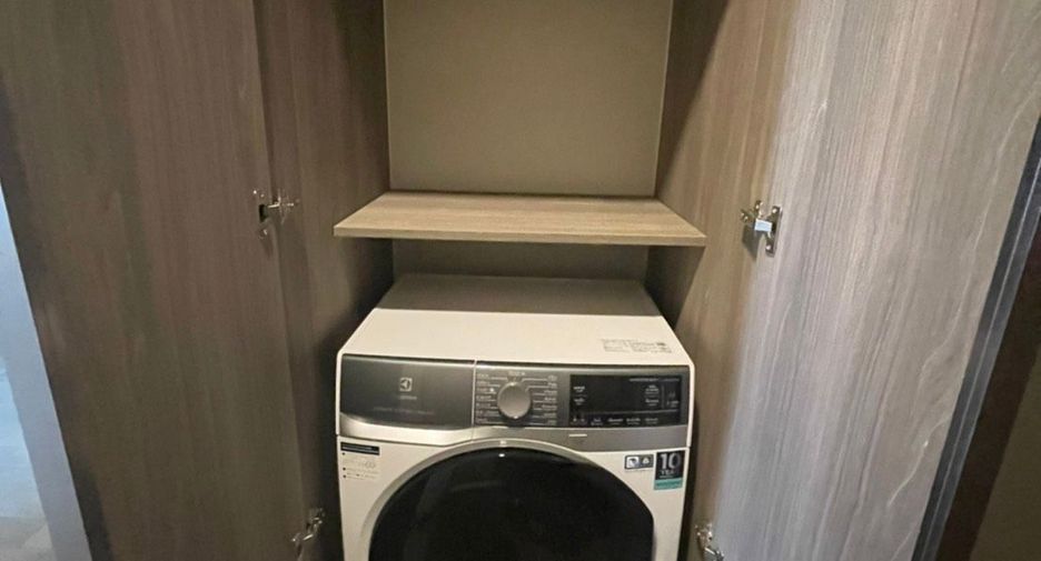 Wohnung zur Miete mit 2 Zimmer in Khlong Toei, Bangkok